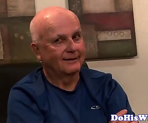 Real housewife facialized in front of hubby