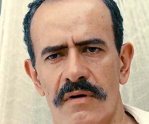 Rapariga com peitos grandes adora pilas grandes (368)